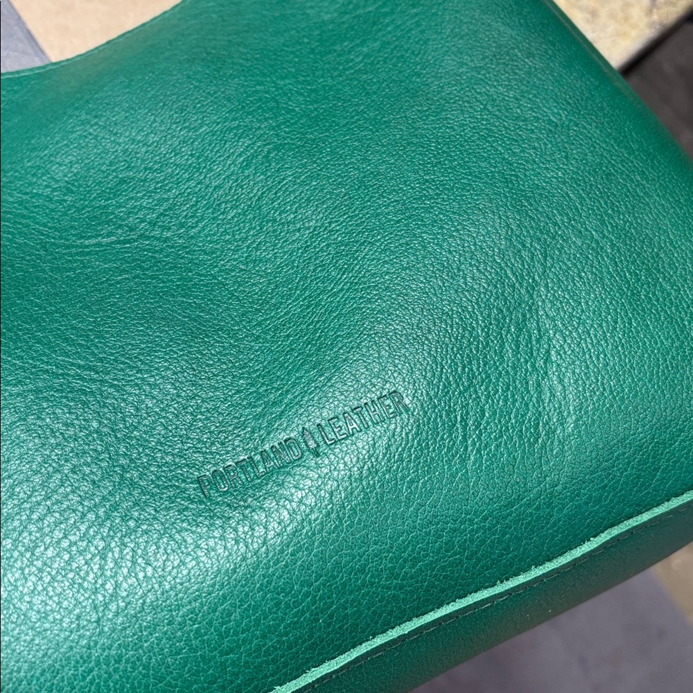 Aspen Large in Bacalar by Portland Leather, New in Box - Picture 12 of 13